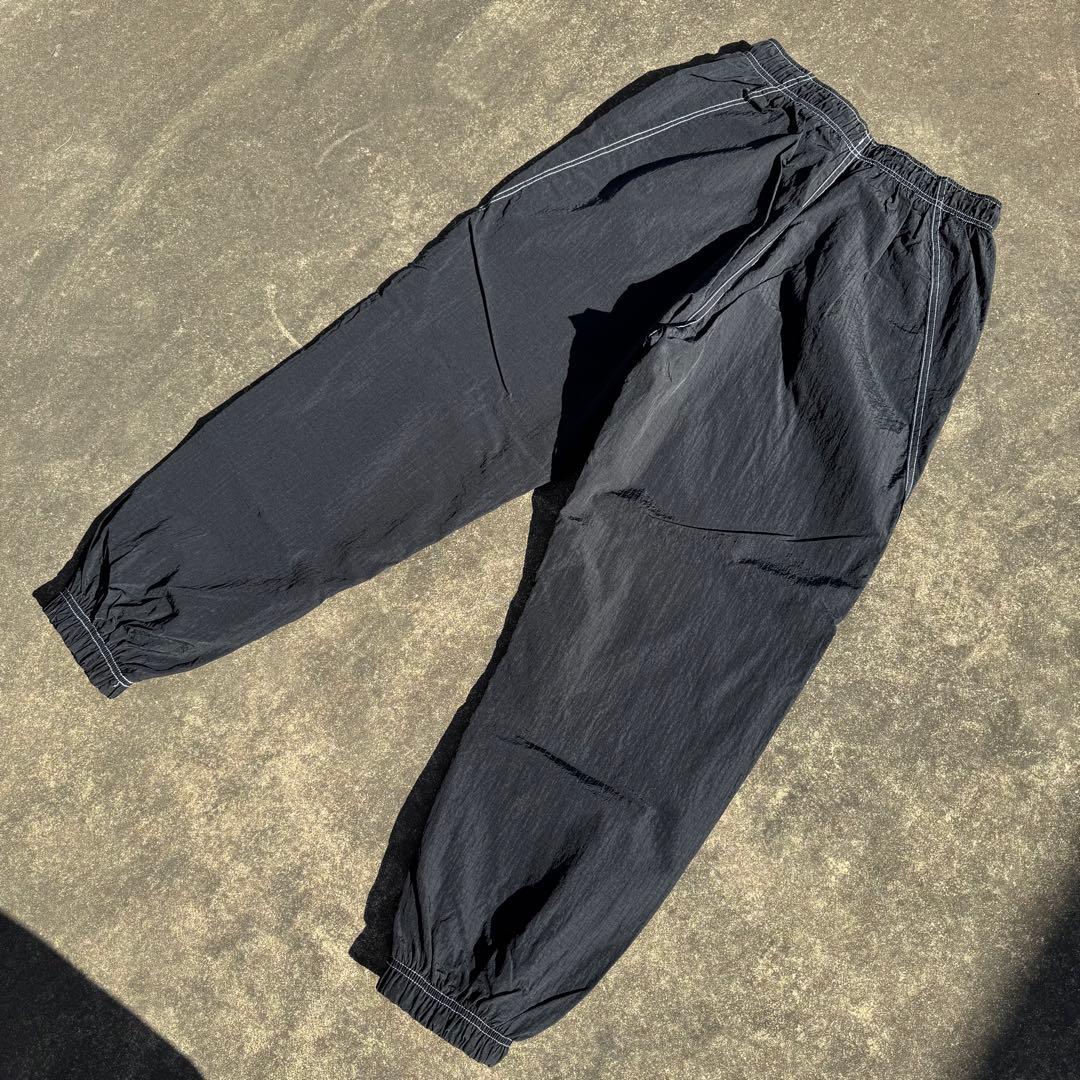 WEEE★　NIKE ナイキ スウッシュ 黒 M ステッチ トラックパンツ