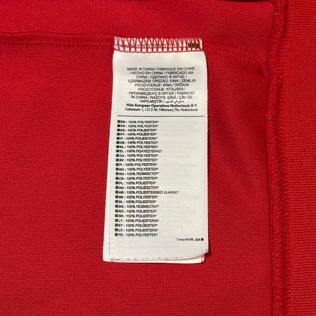 【希少】NIKEマンチェスターユナイテッド トラックジャケット背面ロゴ 赤 M