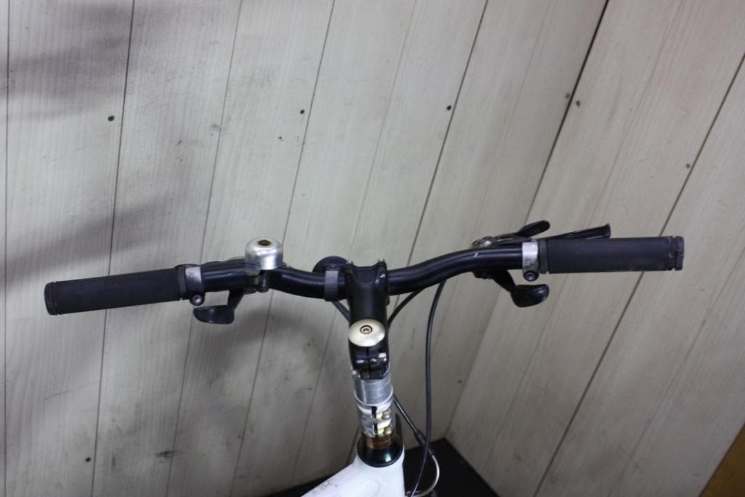 NESTO VACANZE 700C アルミ シマノ21速 420mm 白クロス