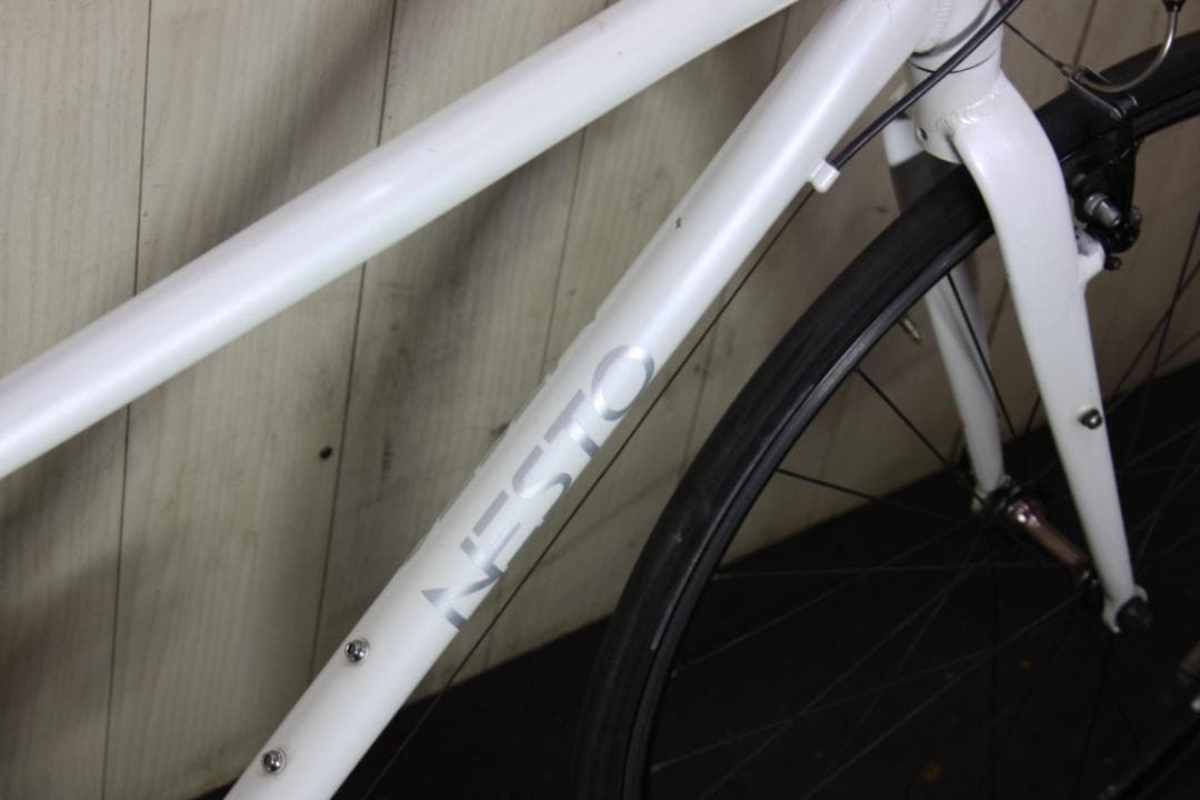 NESTO VACANZE 700C アルミ シマノ21速 420mm 白クロス