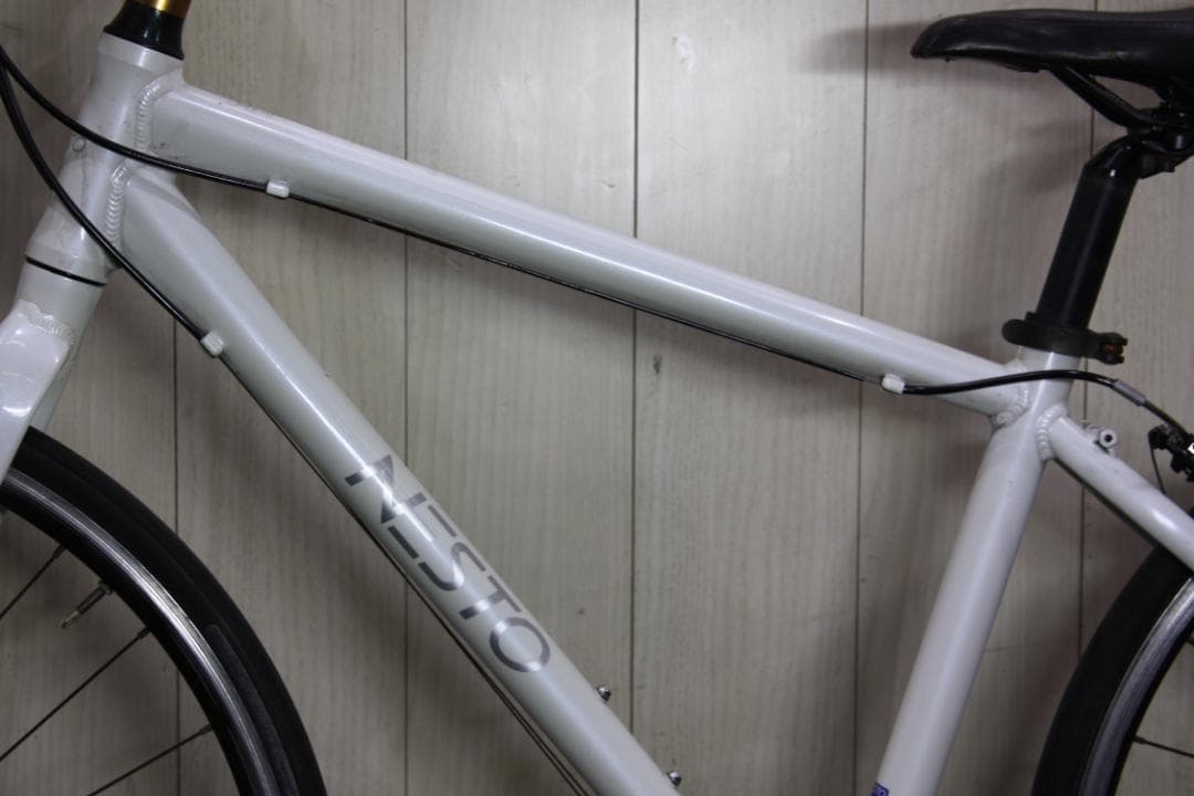 NESTO VACANZE 700C アルミ シマノ21速 420mm 白クロス