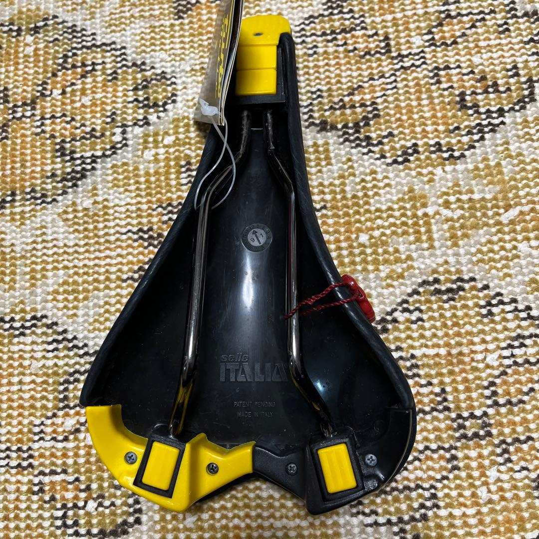 selle ITALIA turbo matic 新品未使用品　サドル