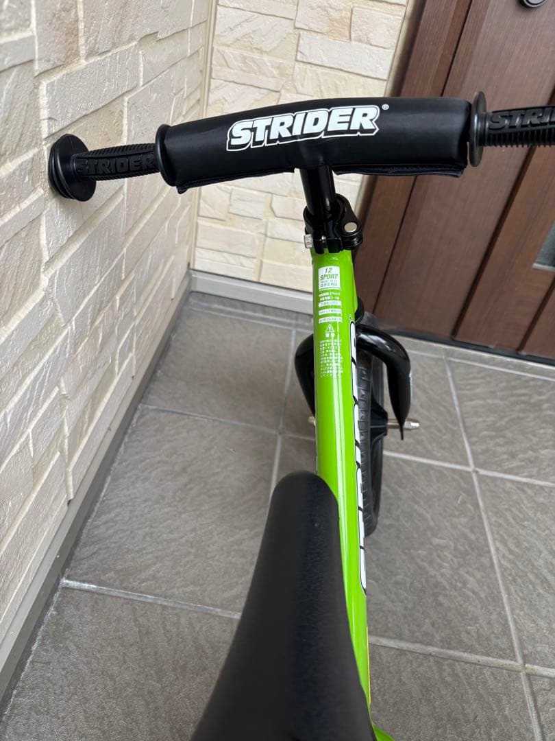 美品　STRIDER バランスバイク グリーン 12インチ