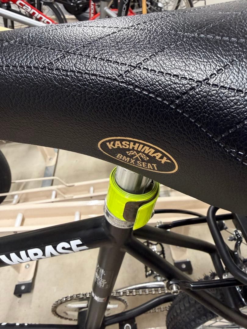 KINASHI CYCLE BMXクルーザーブラック バスケット付き