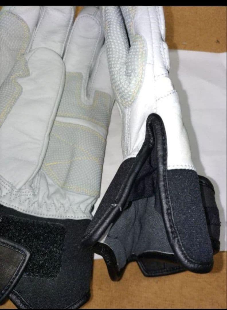 新品未使用保管品 FABLICE スキー glove サイズ L