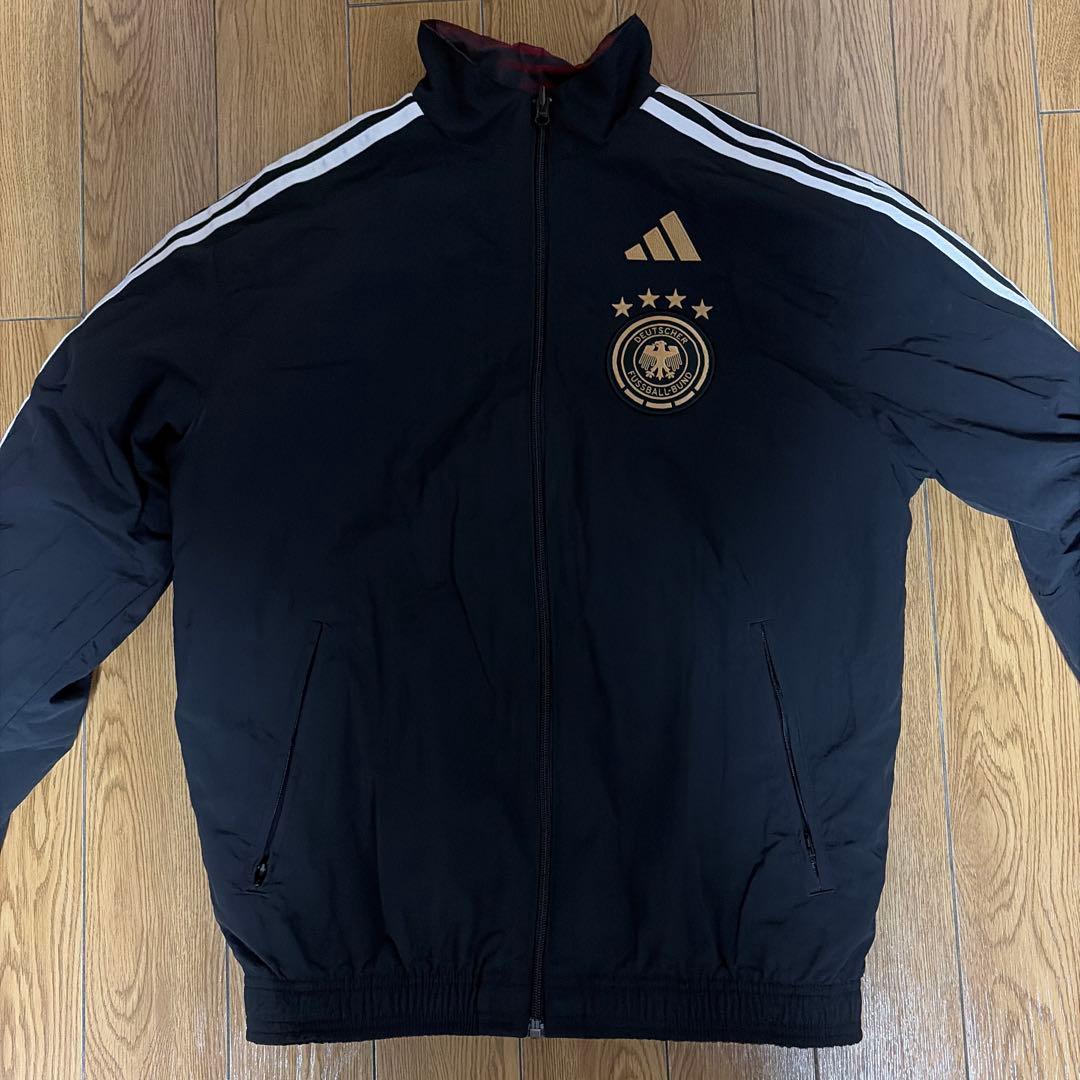 adidas ドイツ代表 ウィンドブレーカー 黒・赤　リバーシブル