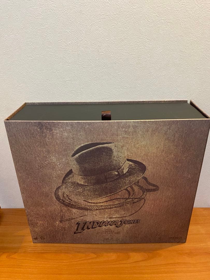 開封品 HOT TOYSインディアナジョーンズレイダース失われたアーク