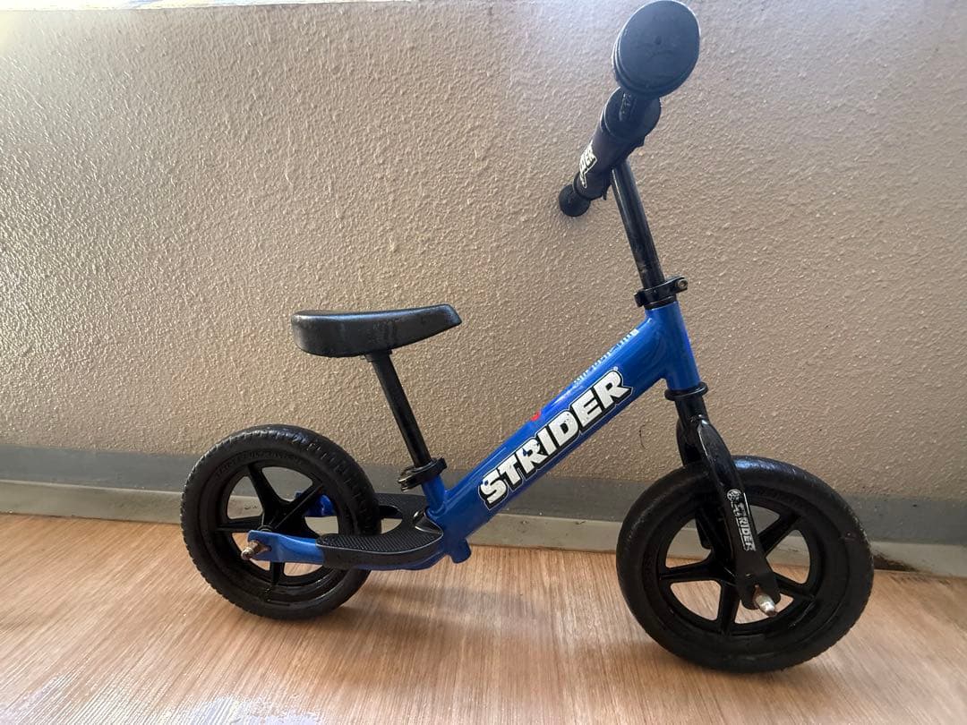 ストライダー スポーツモデル 12インチ ブルー（STRIDER Sport）