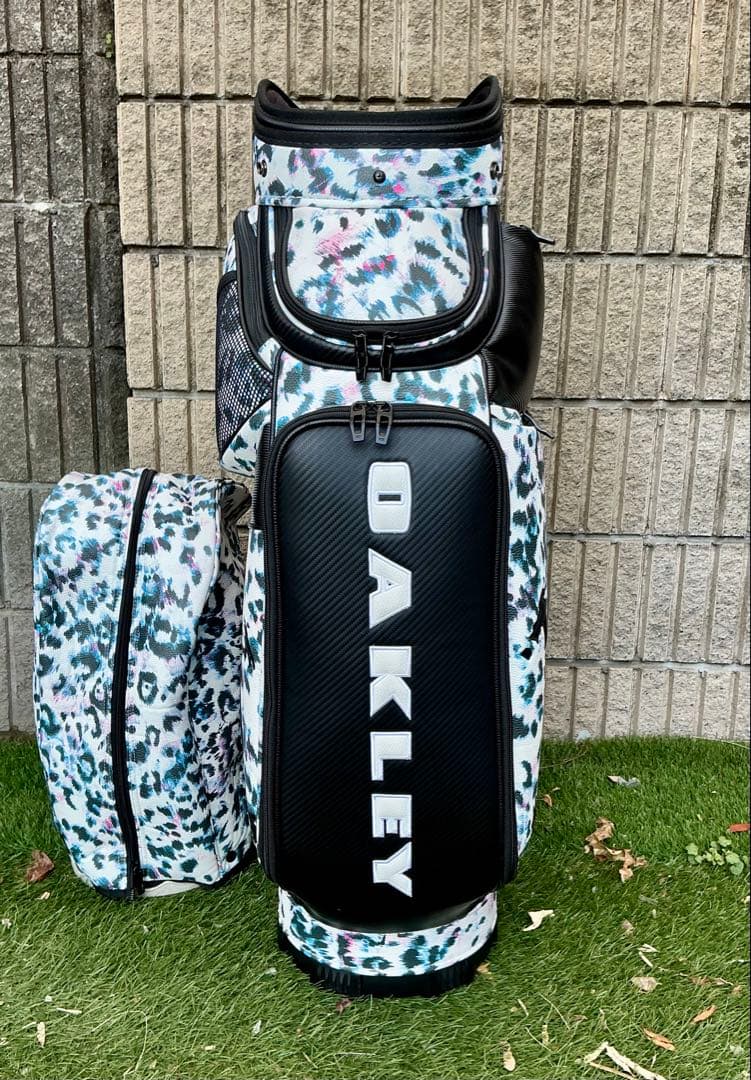 OAKLEY オークリーレオパード柄 キャディバッグ
