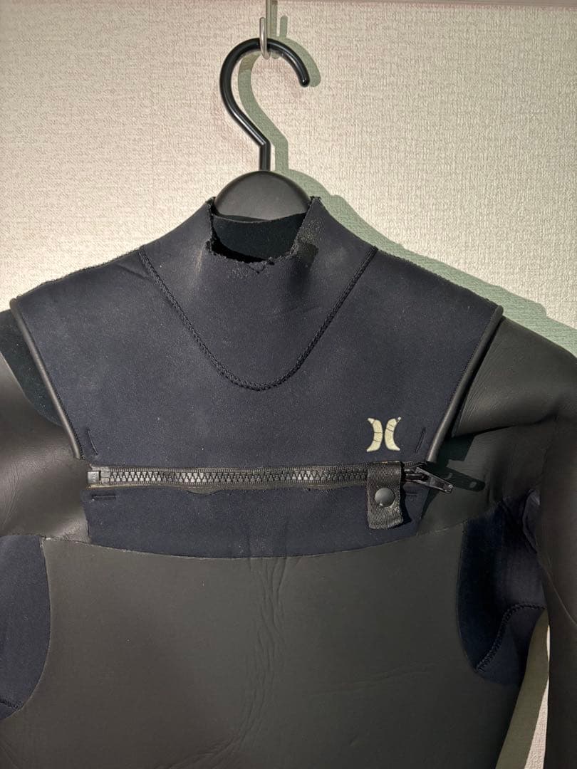Hurley セミドライ　ブラック ウェットスーツ フロントジッパー