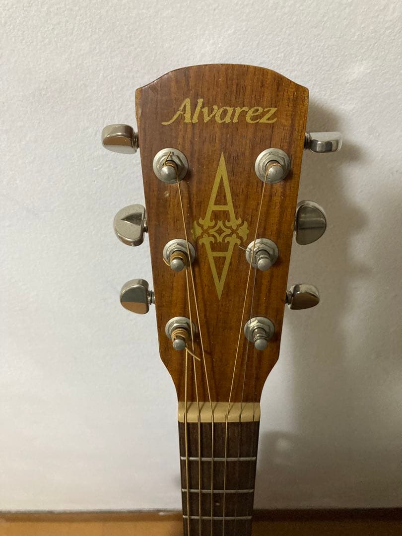 Alvarez アルバレスアコースティックギター　エレアコ改造品　ハードケース付