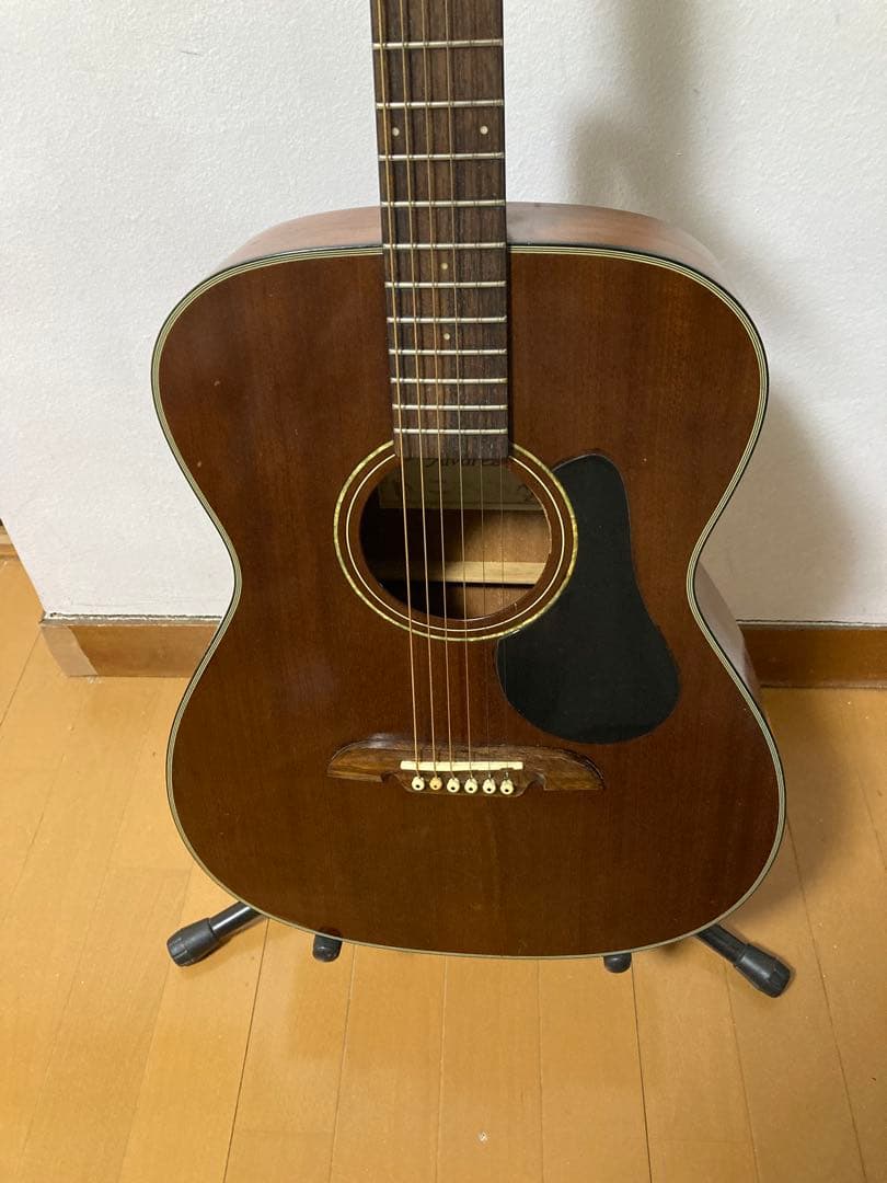 Alvarez アルバレスアコースティックギター　エレアコ改造品　ハードケース付