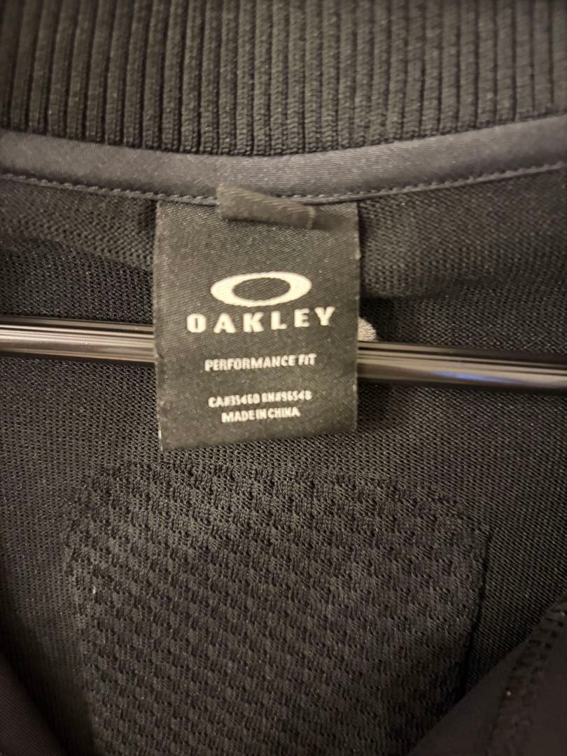 OAKLEYゴルフウェア スカル ハーフジップ ストレッチ モックネック