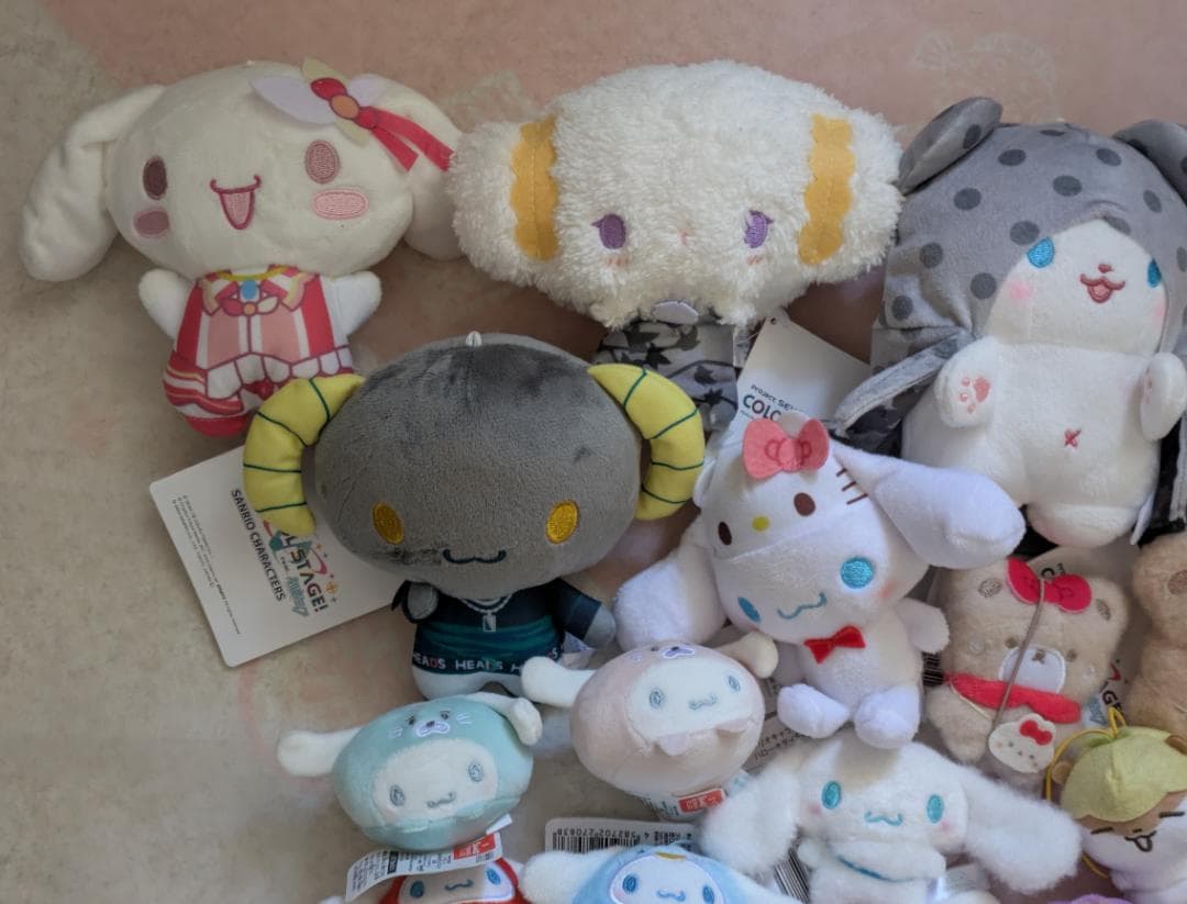 サンリオ 17個まとめ売り タグ付き新品 ❀