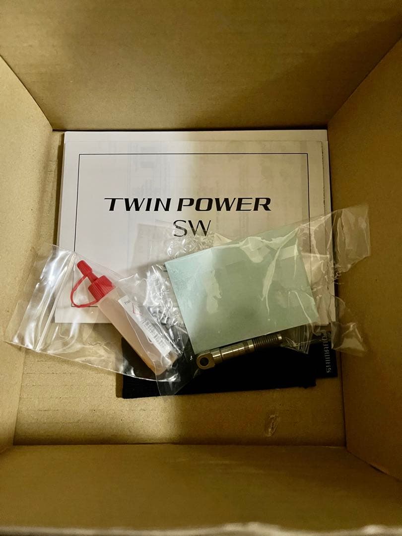 【只今値下げ中】SHIMANO 21ツインパワーSW 8000HG