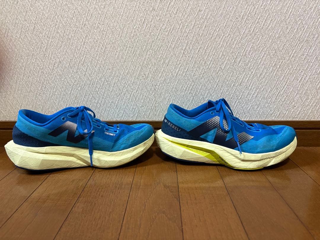 New Balance FuelCell Rebel v4 レベル 26センチ