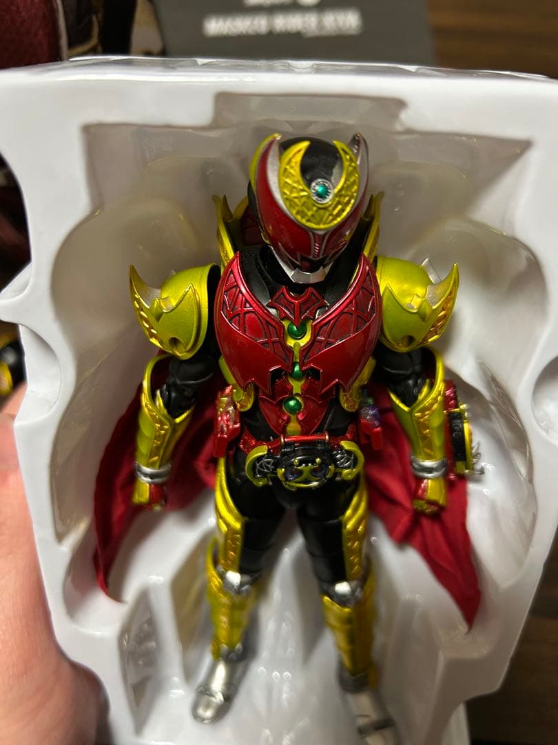 真骨彫仮面ライダーキバエンペラーフォーム　剣なし　暴走パーツ付き