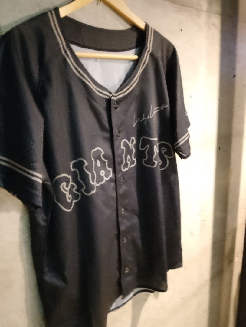 希少　読売ジャイアンツ&Yohji Yamamoto　コラボユニフォーム送料無料