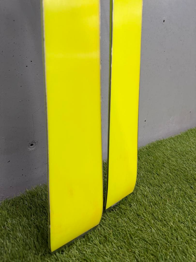 ベクターグライド　コルドバスーパーライト 180cm kingpin シール付き