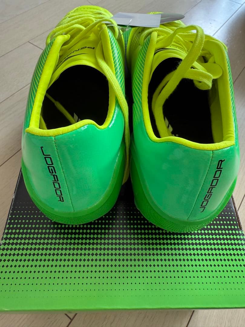 新品タグ付き　ペナルティ　サッカースパイク　24.5