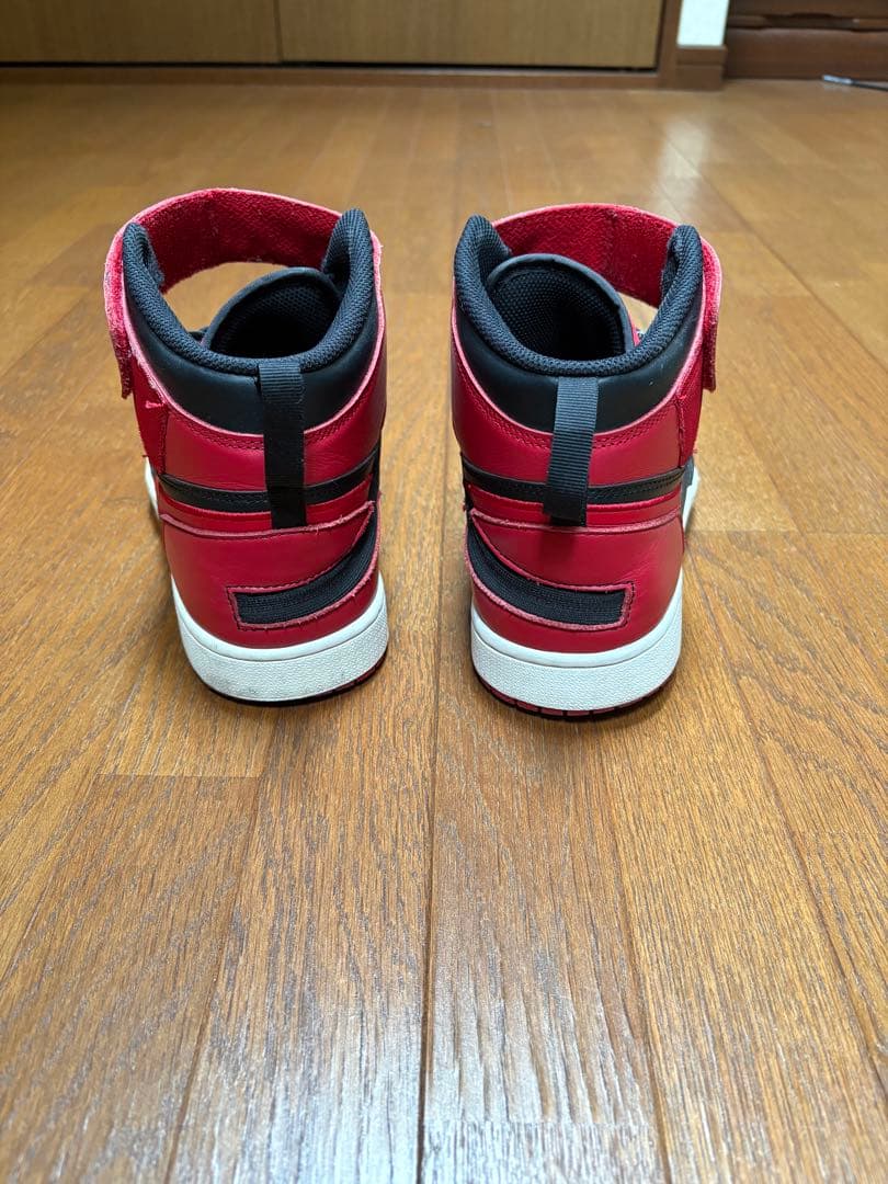 Nike JORDAN 1 ハイカットシューズ ブラック/レッド/ホワイト