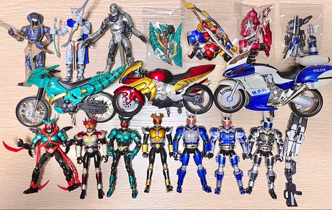 仮面ライダーアギト11点セット 超合金 装着変身 マシントルネイダー他
