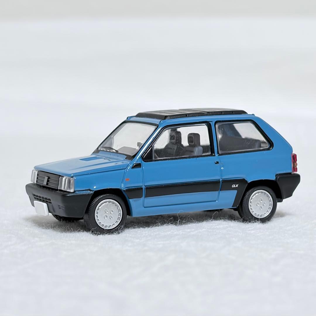 トミカ リミテッドビンテージネオ フィアットパンダ 青 1100CLX