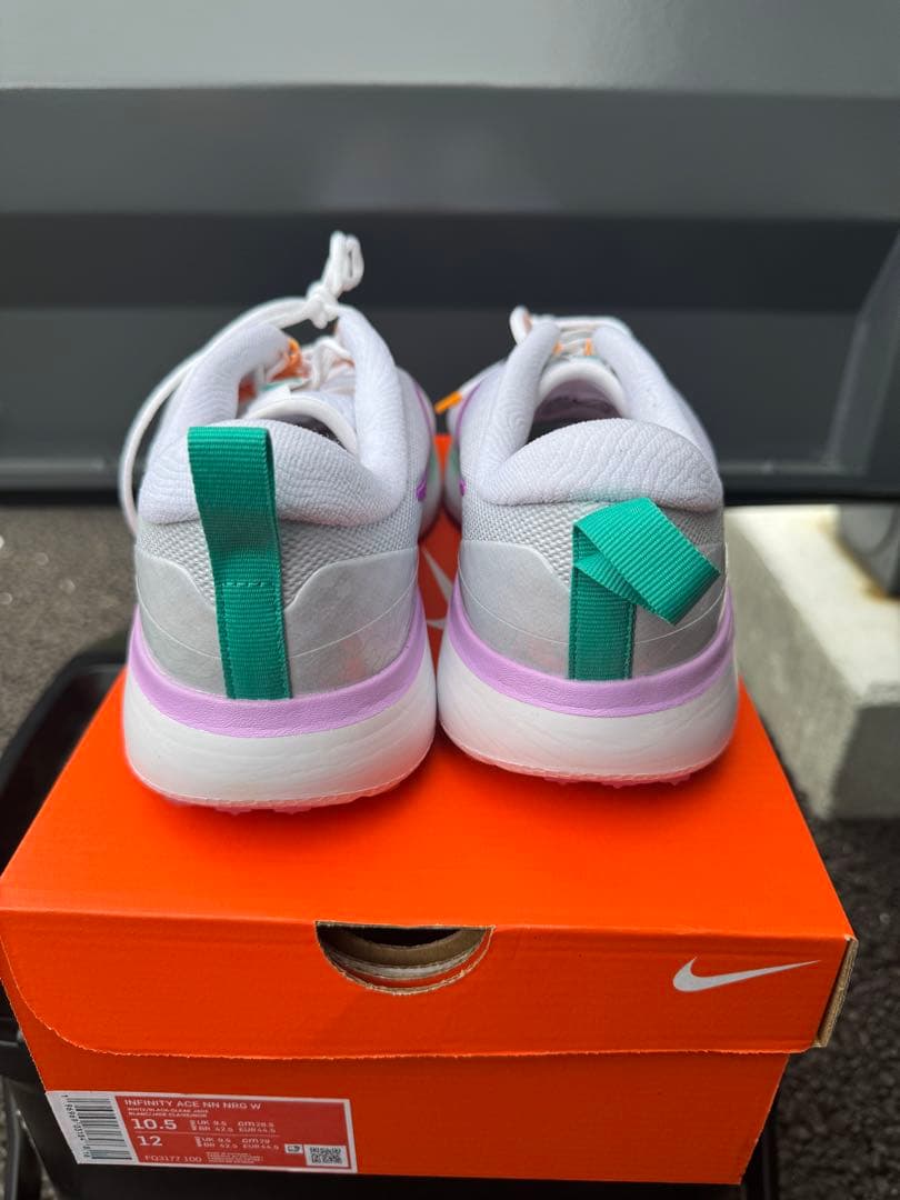 Nike ゴルフシューズ 10.5 ホワイト/マルチカラー