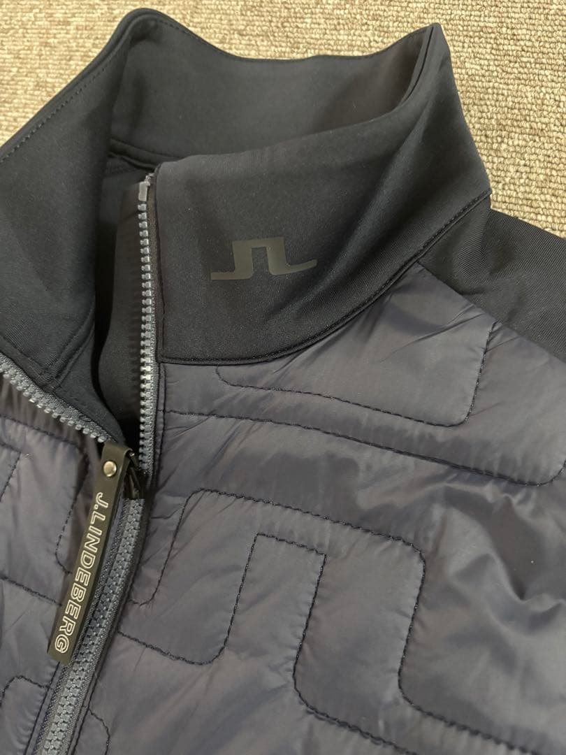 J.LINDEBERG ネイビー ハイブリッドベスト　新品未使用