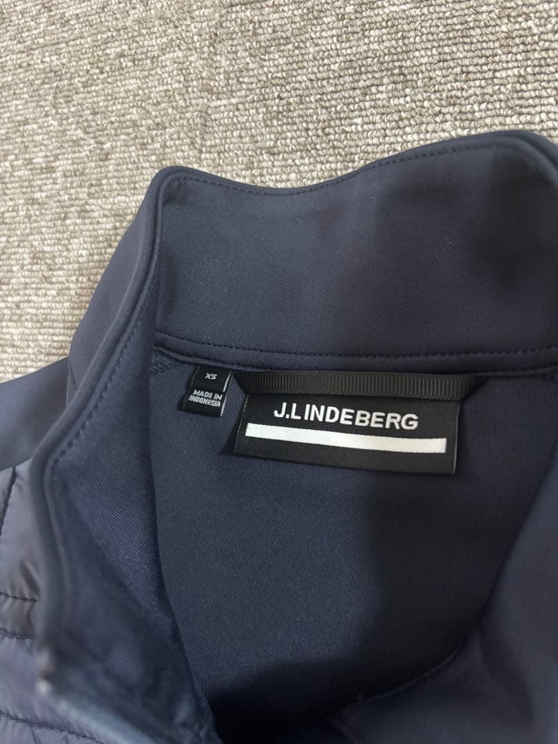 J.LINDEBERG ネイビー ハイブリッドベスト　新品未使用