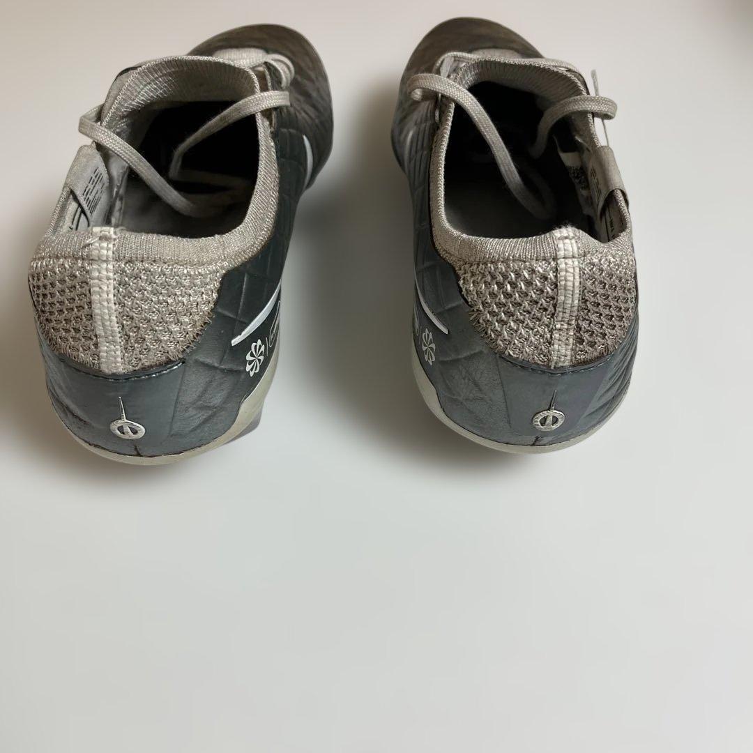 Nike ティエンポ 28.0 FG（天然芝）