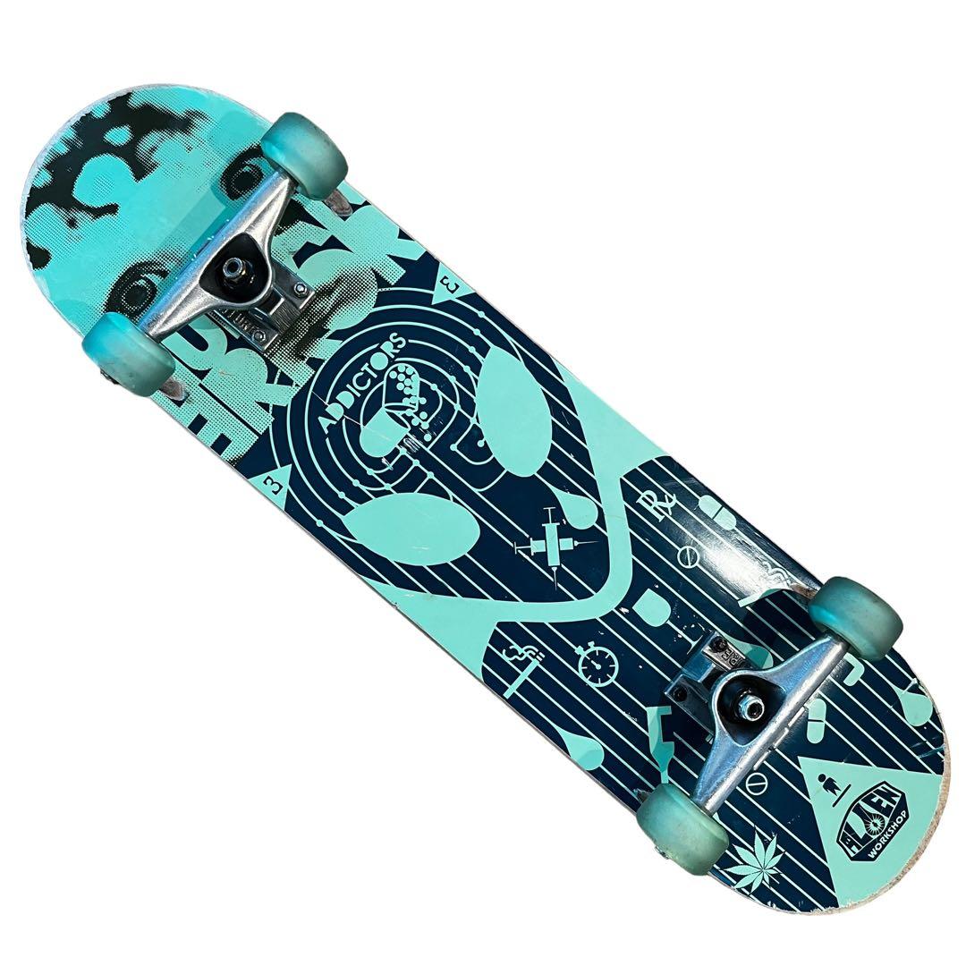 スケボー　コンプリート　HABITAT VENTURE RIPTILE