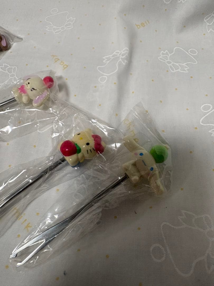 サンリオ フルーツピック いちご キティ 非売品 景品