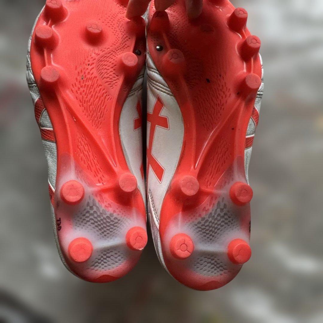 ASICS DS lightサッカーシューズ ホワイト/レッド27cm