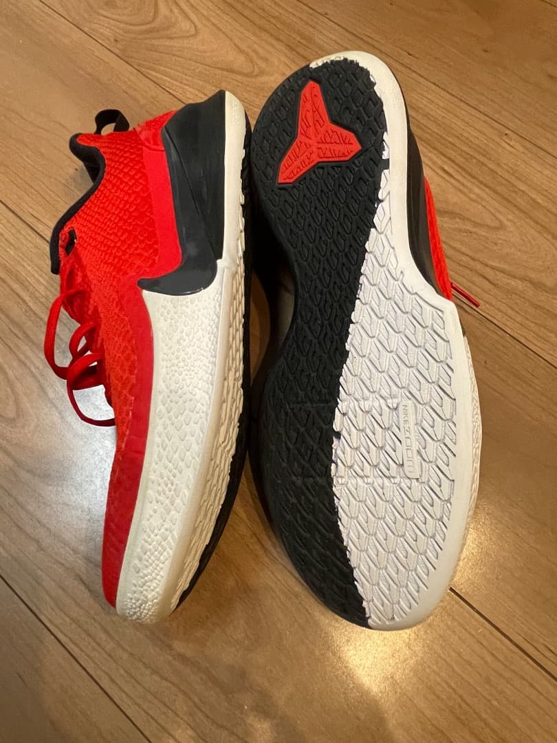 NIKE コービー　マンバフォーカス　ユニバーシティレッド　27.5cm