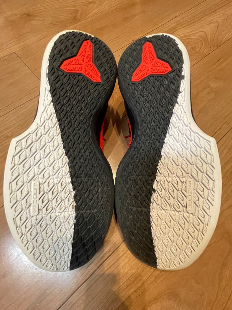 NIKE コービー　マンバフォーカス　ユニバーシティレッド　27.5cm