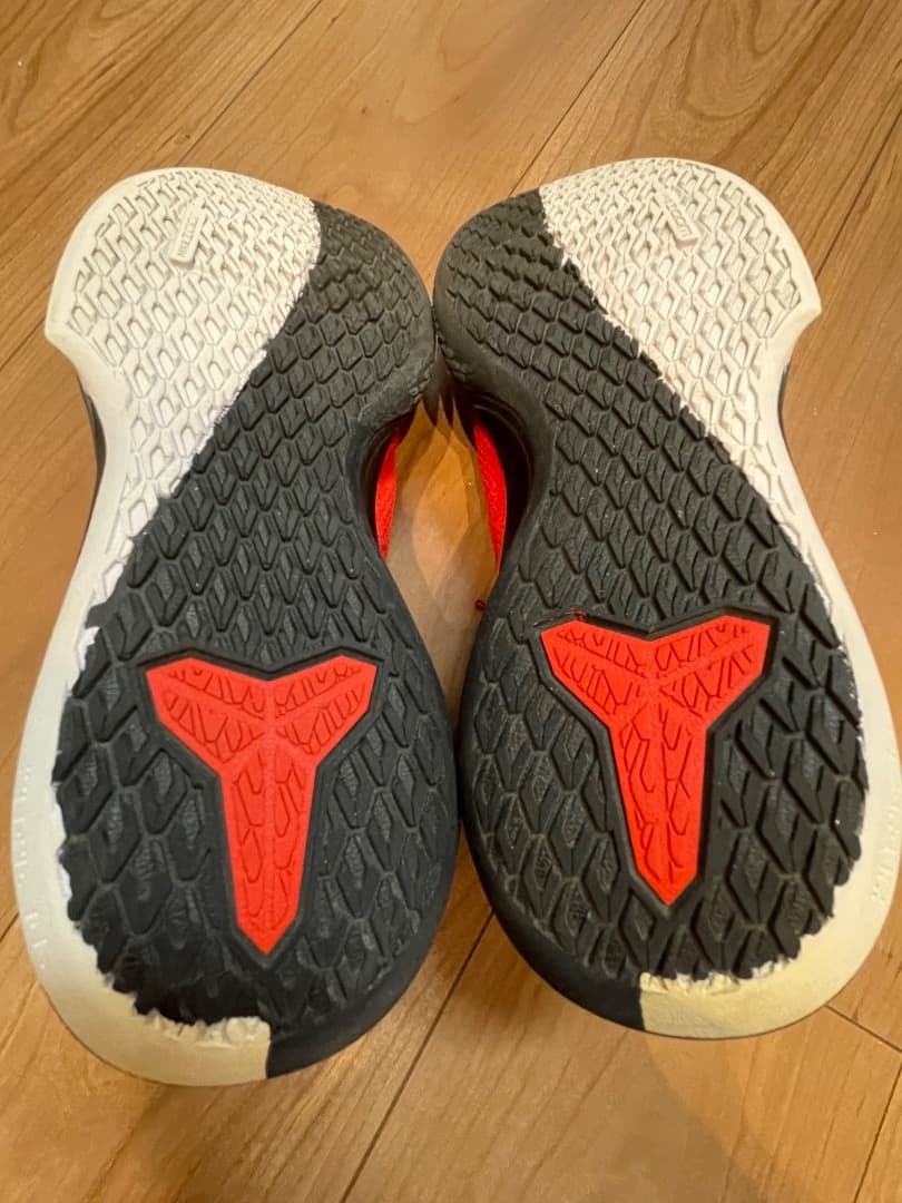 NIKE コービー　マンバフォーカス　ユニバーシティレッド　27.5cm