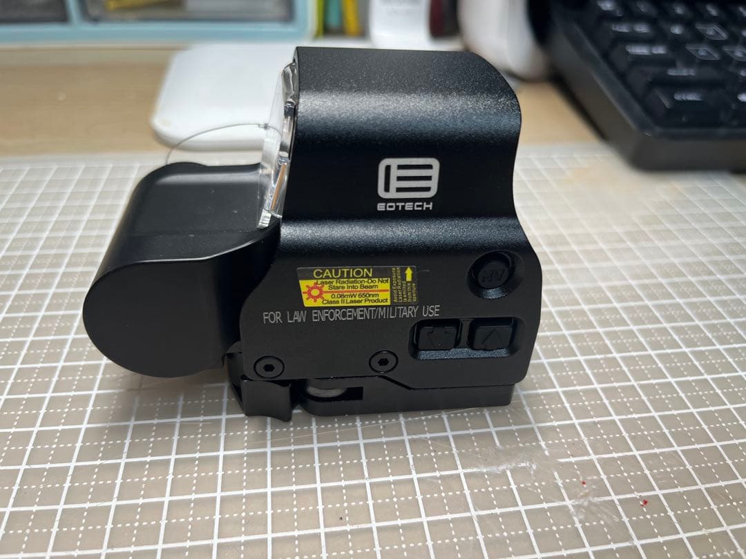 HOLY WARRIOR製 EXPS558タイプ　ホロサイト