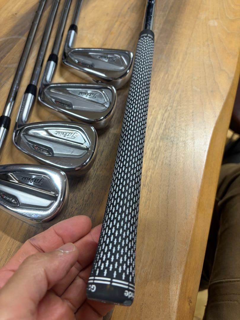 Titleist t100sアイアンセット スチール製