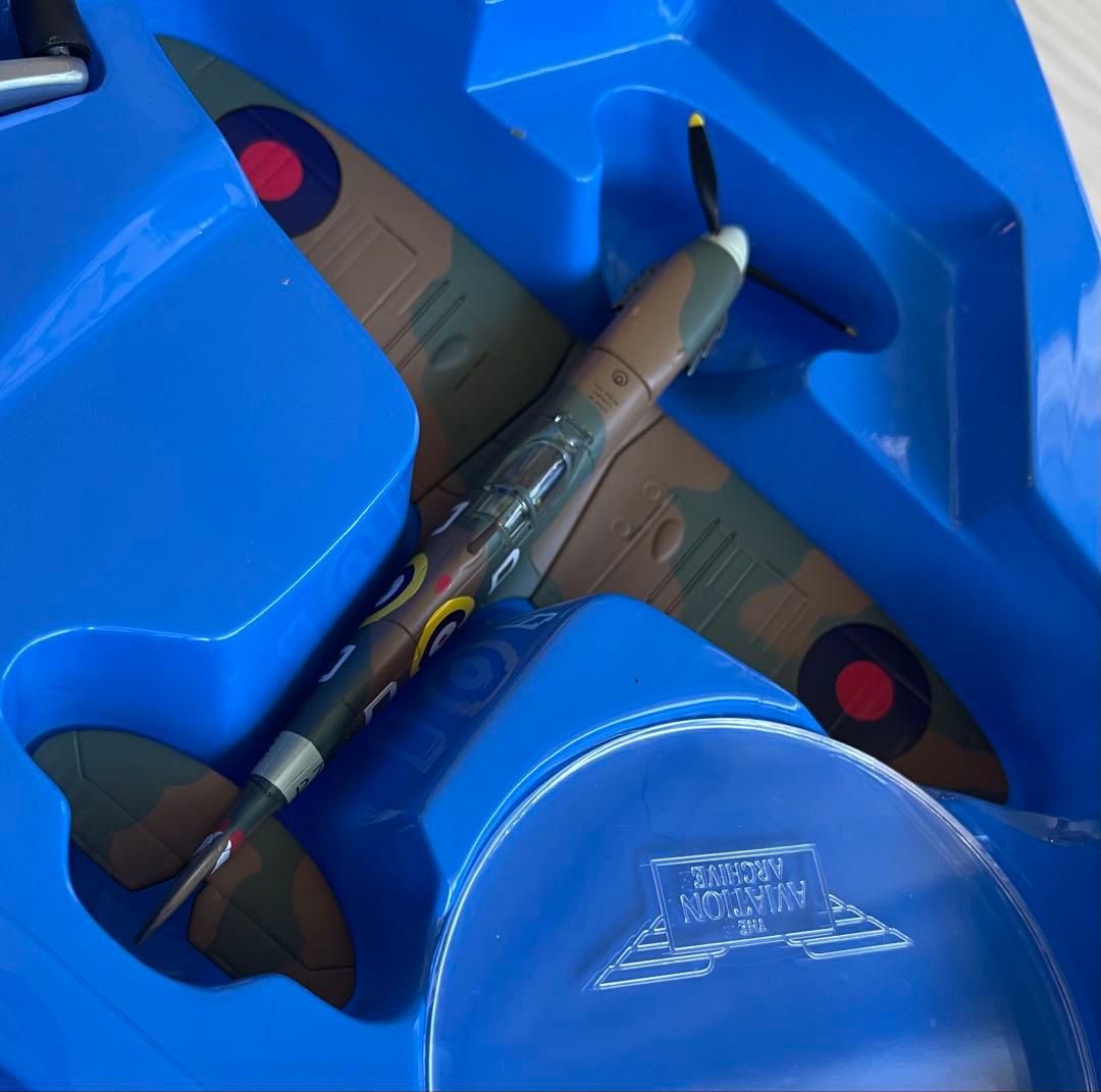 絶版新品　コーギー1/72 スピットファイア　MkⅡA ダグラス・ベーダー