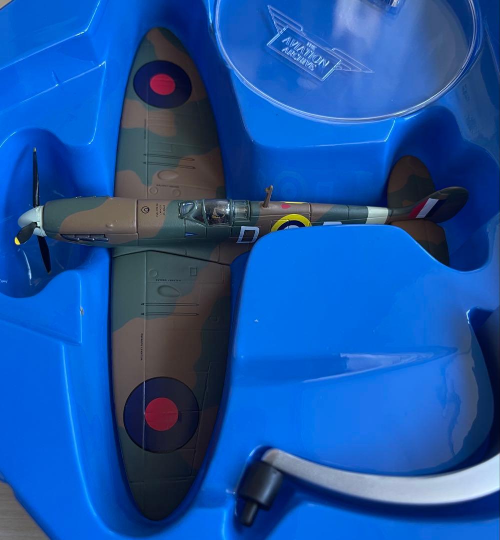 絶版新品　コーギー1/72 スピットファイア　MkⅡA ダグラス・ベーダー