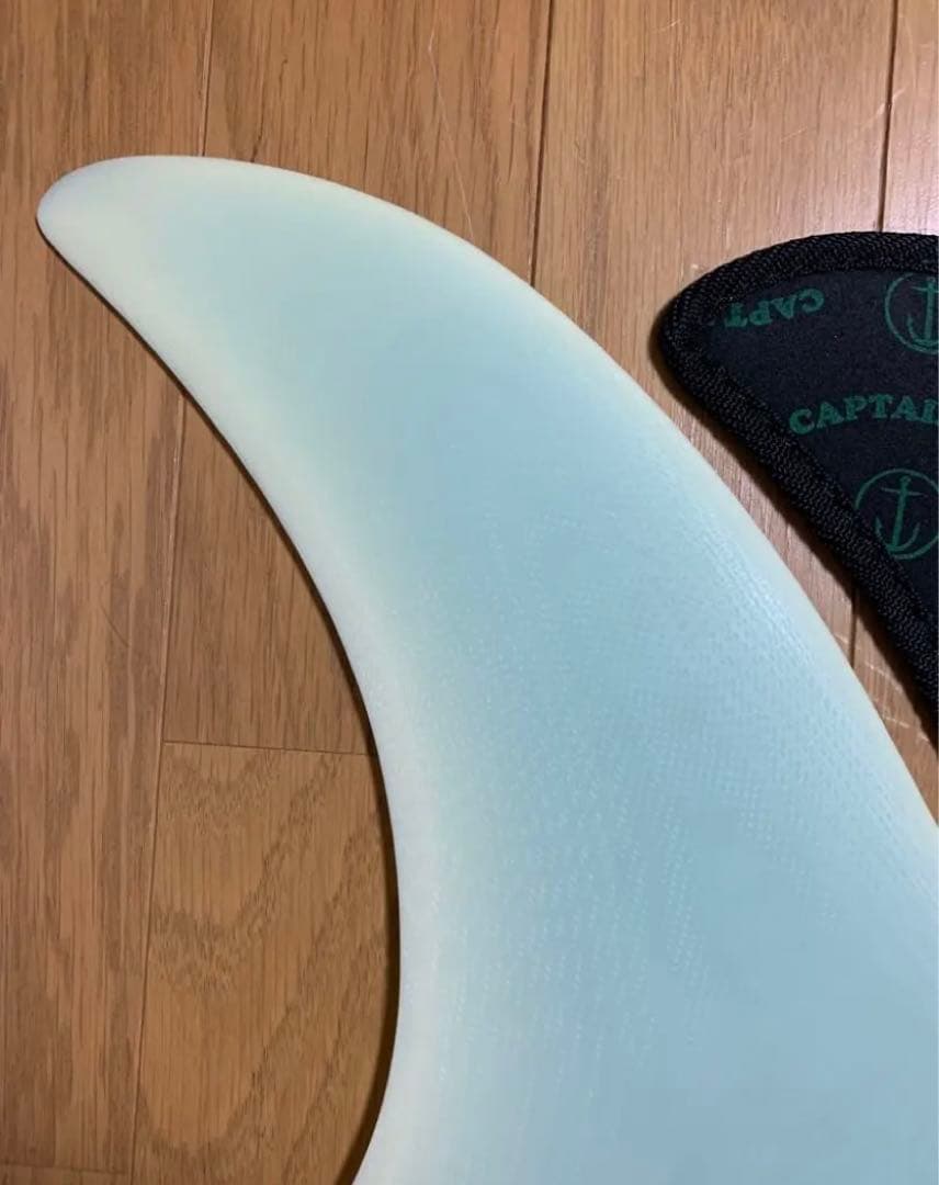 シングルフィン　サーフィン　タイラー