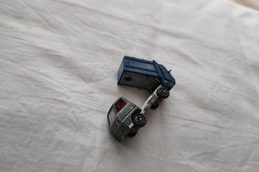 トミカ ミニカー ゴミ収集車