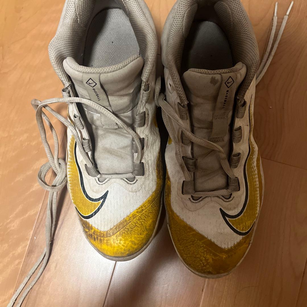 Nike カラースパイク Alpha Huarache Elite 4 Low