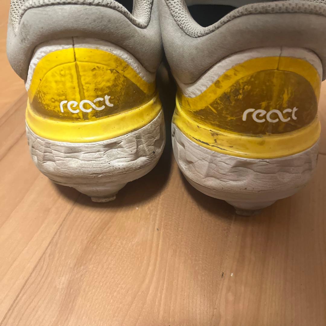 Nike カラースパイク Alpha Huarache Elite 4 Low