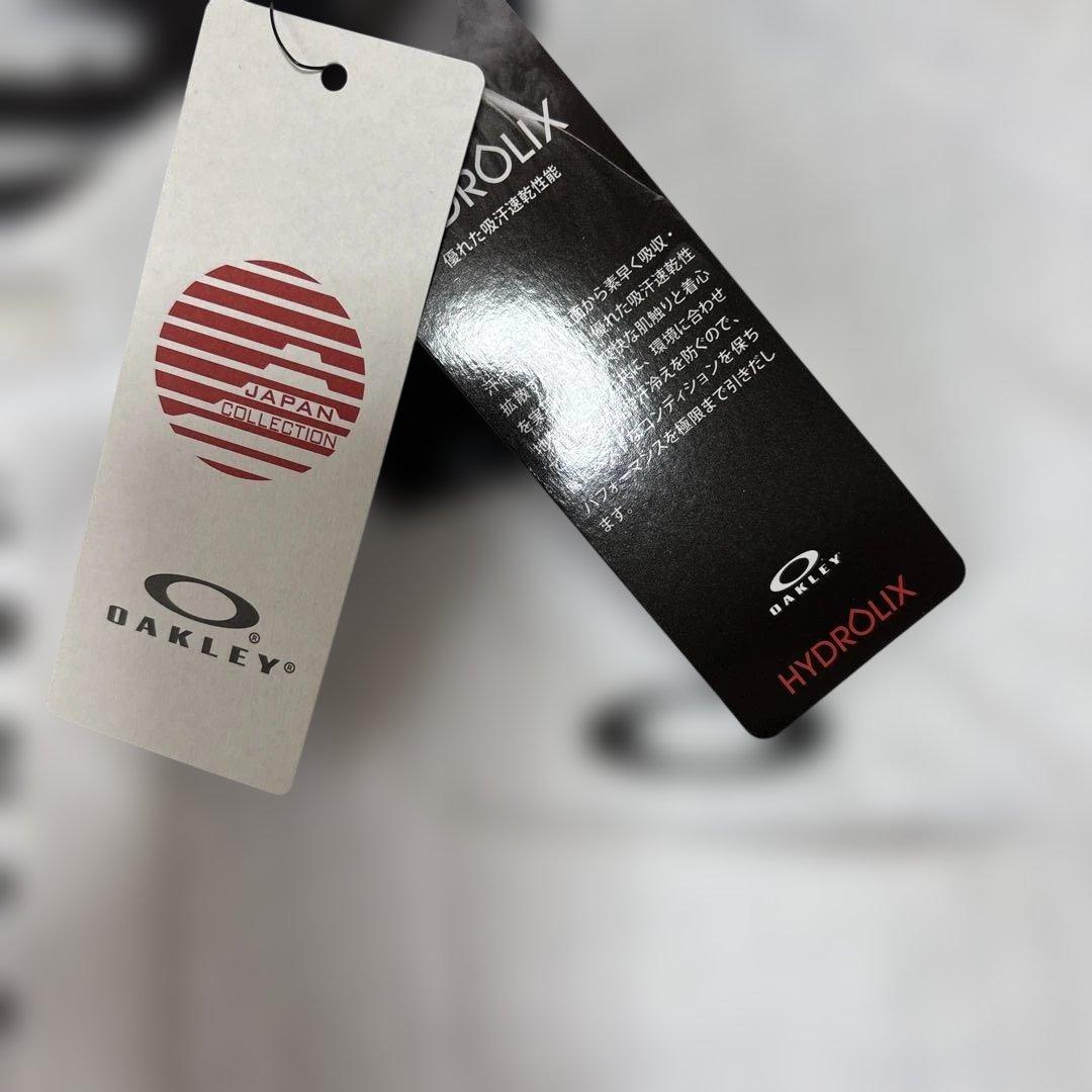 新品♚︎OAKLEY ホワイト長袖シャツ