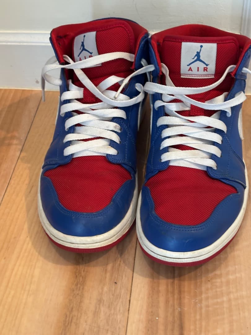 ジョーダンブランド AIR JORDAN 1 MID