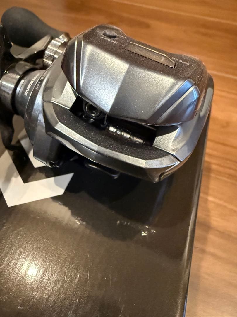 【超美品】DAIWA 24TIERRA AIR IC 100XH
