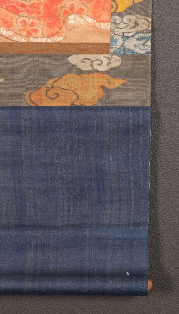 浮世絵 「花枝美人図」 肉筆 絹本彩色 錦裱 印あり 江戸時代 掛軸