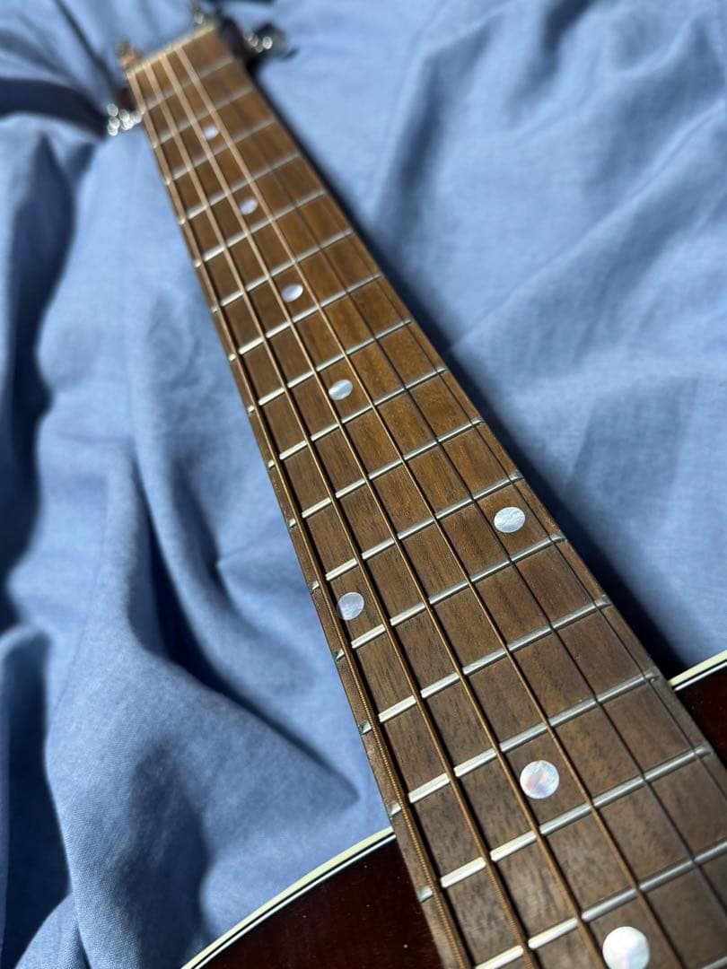 五*星様 GIBSON GUARANTEED J45 STUDIO WALNUT